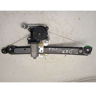 ELEVALUNAS TRASERO...