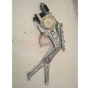 ELEVALUNAS DELANTERO...