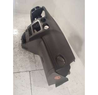 SALPICADERO FORD FOCUS... 2