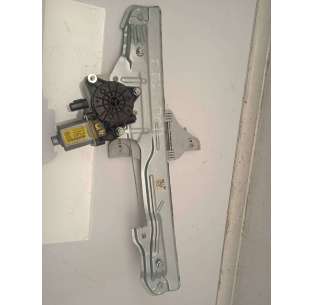 ELEVALUNAS DELANTERO...