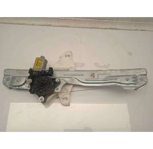 ELEVALUNAS TRASERO...