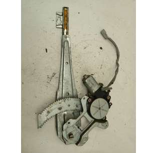 ELEVALUNAS TRASERO DERECHO...