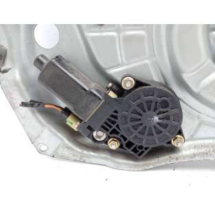 ELEVALUNAS DELANTERO... 2