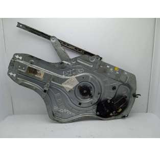 ELEVALUNAS DELANTERO...