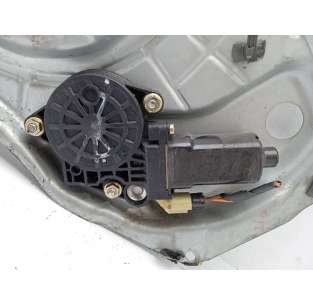 ELEVALUNAS DELANTERO... 2