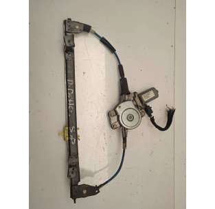 ELEVALUNAS DELANTERO...