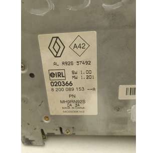 SISTEMA AUDIO / RADIO CD -... 2