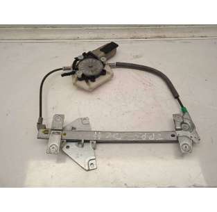 ELEVALUNAS TRASERO DERECHO...