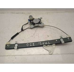 ELEVALUNAS TRASERO...