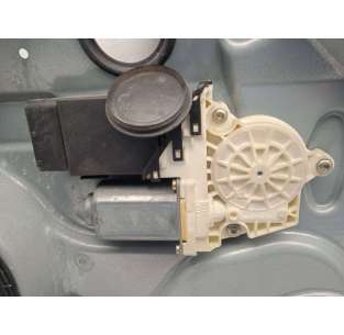 ELEVALUNAS DELANTERO... 2