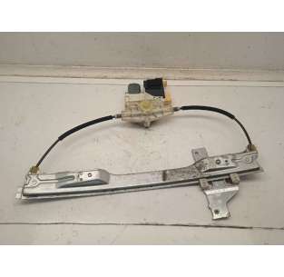 ELEVALUNAS DELANTERO...