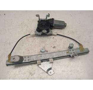 ELEVALUNAS TRASERO DERECHO...