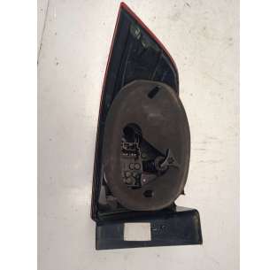 PILOTO TRASERO DERECHO... 2