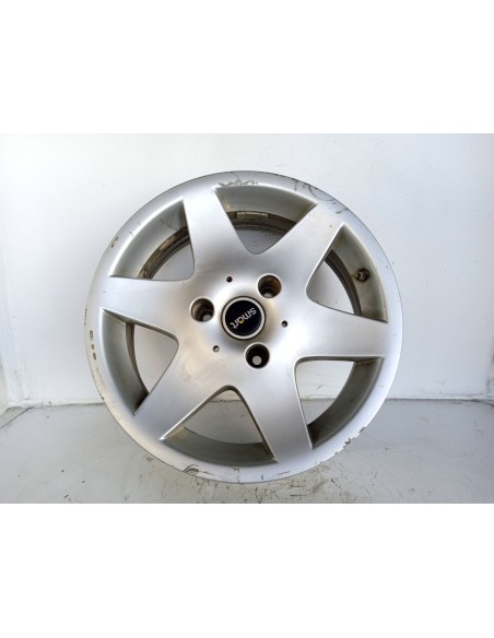 Recambio de llanta para smart coupe edition bluemotion referencia OEM IAM 10874C521B TRASERA 