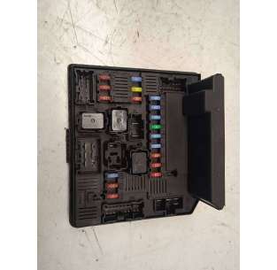 CAJA RELES / FUSIBLES...