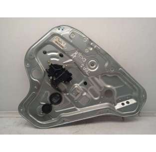 ELEVALUNAS TRASERO DERECHO...