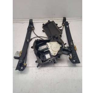 ELEVALUNAS DELANTERO...