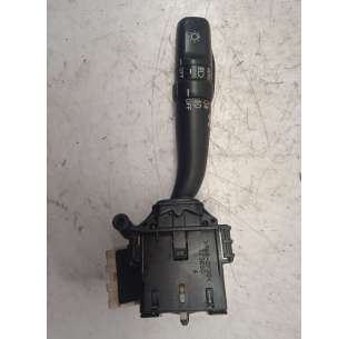 MANDO LUCES TOYOTA AVENSIS...