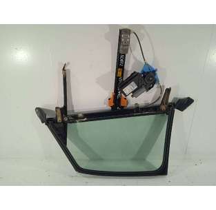 ELEVALUNAS TRASERO DERECHO...