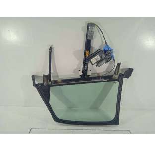 ELEVALUNAS TRASERO DERECHO...