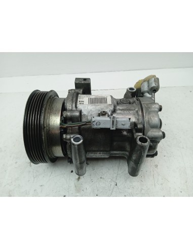 Recambio de compresor aire acondicionado para renault clio grandtour exception referencia OEM IAM 8200953359A  