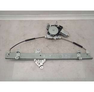 ELEVALUNAS DELANTERO...