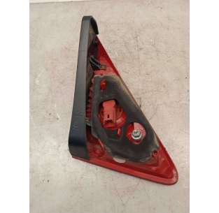 PILOTO TRASERO DERECHO... 2