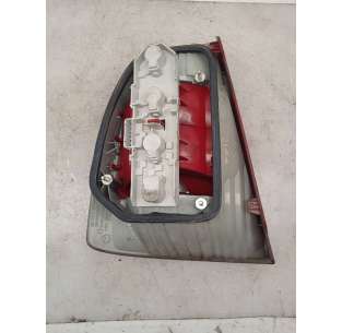 PILOTO TRASERO DERECHO... 2