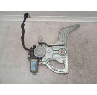 ELEVALUNAS TRASERO...