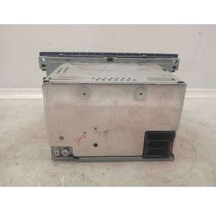 SISTEMA AUDIO / RADIO CD -... 2