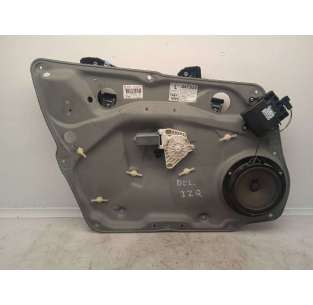 ELEVALUNAS DELANTERO...