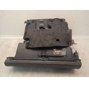 GUANTERA MERCEDES-BENZ... 2