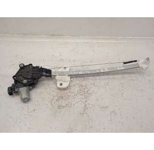 ELEVALUNAS TRASERO...