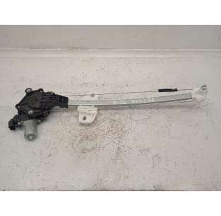 ELEVALUNAS TRASERO...