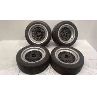 JUEGO LLANTAS - 743744 /...