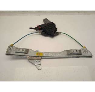 ELEVALUNAS DELANTERO...