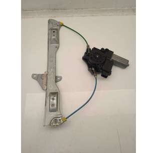 ELEVALUNAS DELANTERO...