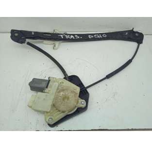 ELEVALUNAS TRASERO DERECHO...