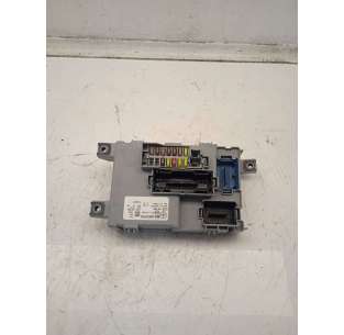 CAJA RELES / FUSIBLES...