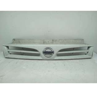 REJILLA DELANTERA NISSAN...