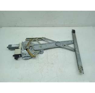 ELEVALUNAS DELANTERO...