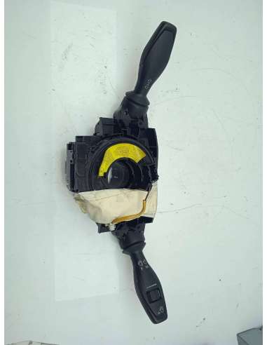 MANDO LUCES FORD FIESTA (CNN) -...