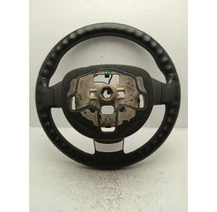 VOLANTE FORD FOCUS BERLINA... 2