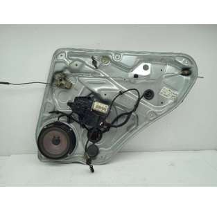 ELEVALUNAS TRASERO DERECHO...