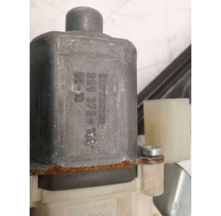 ELEVALUNAS DELANTERO... 2