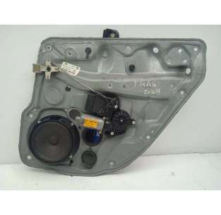 ELEVALUNAS TRASERO DERECHO...