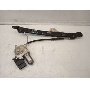 ELEVALUNAS TRASERO DERECHO...