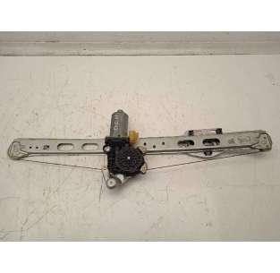 ELEVALUNAS TRASERO DERECHO...