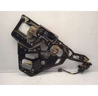 ELEVALUNAS TRASERO DERECHO...