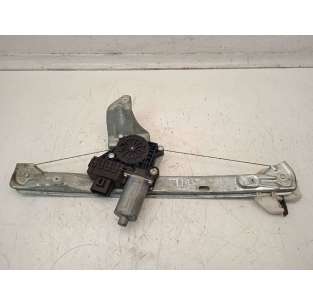 ELEVALUNAS TRASERO DERECHO...